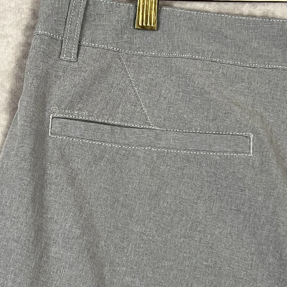 7 Diamonds Shorts Gray Momentum Performance‎ Hybrid 10